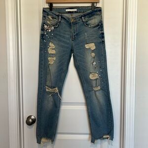 Distressed Blue Women Jeans with Embellishments
